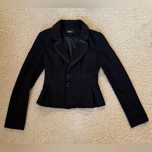 Classic Cropped Black Blazer